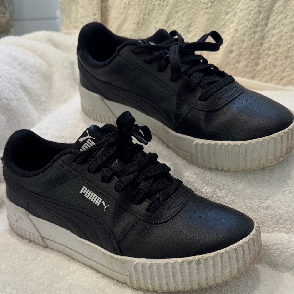 Puma Black and White Casual Sneakers